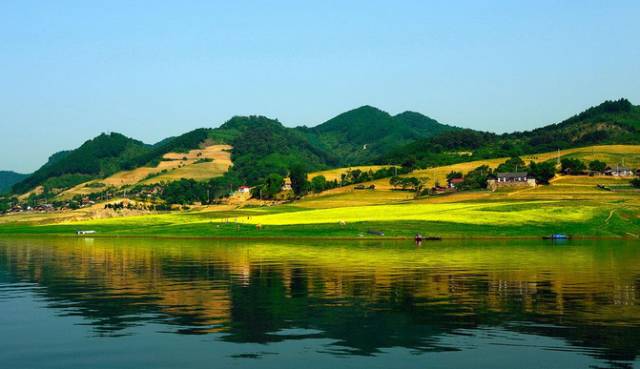六月旅行好去處，探索世界各地的美麗風景，六月旅行探索全球美景，最佳旅游去處指南