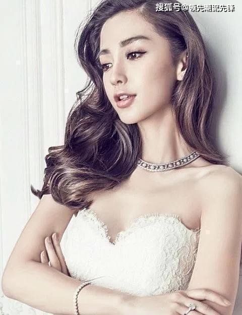 最美明星前十名，璀璨星空的耀眼明珠，最美明星榜單揭曉，璀璨星空中閃耀的十大耀眼明珠