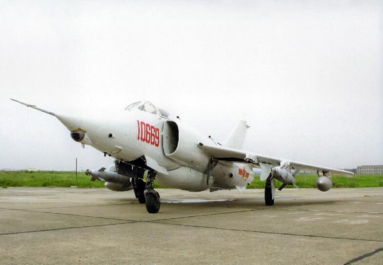 中國(guó)強(qiáng)9攻擊機(jī)，空中力量的嶄新篇章，中國(guó)強(qiáng)9攻擊機(jī)，空中力量的嶄新篇章開啟