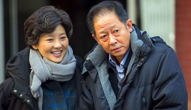 王志文三十年后評價徐帆，時光流轉(zhuǎn)，真情依舊，王志文三十年回首評徐帆，時光流轉(zhuǎn)，真情不渝