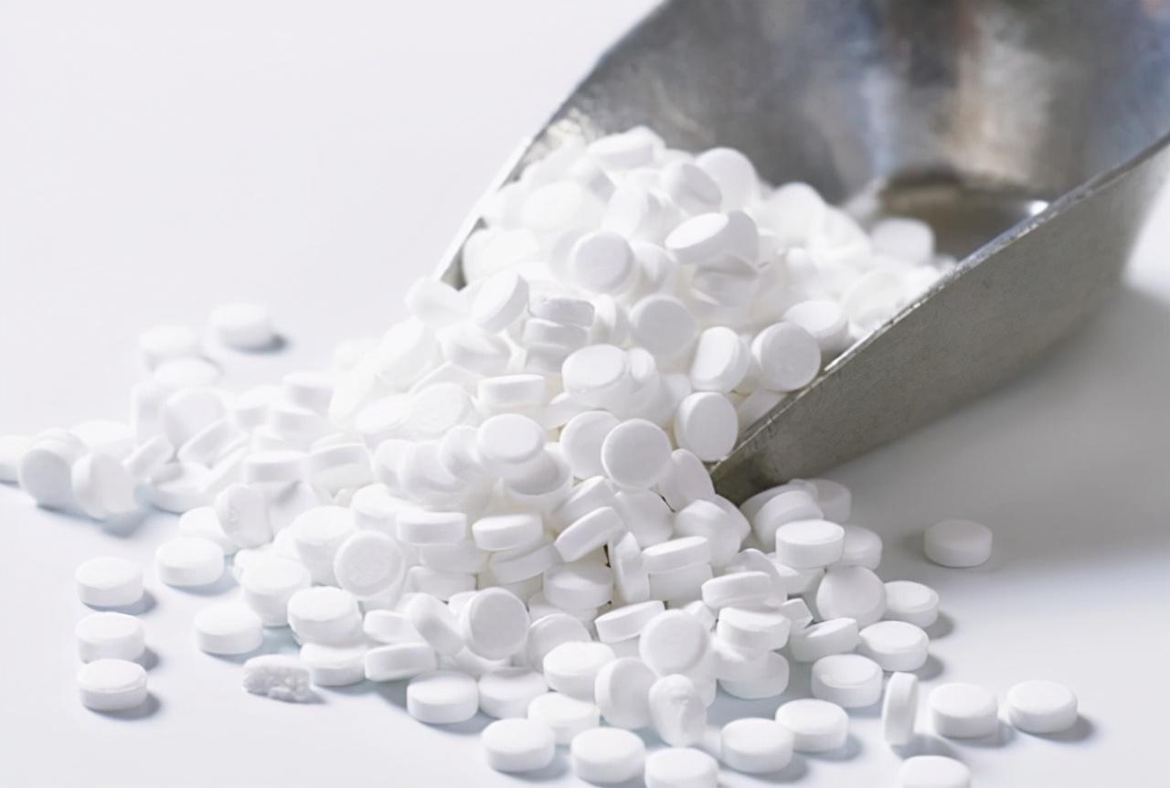 為什么醫(yī)生一般不開阿奇霉素？深入了解阿奇霉素的使用與限制，阿奇霉素的使用與限制，醫(yī)生為何一般不開阿奇霉素？