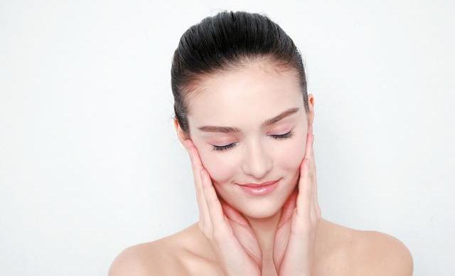 怎樣能變白皮膚，簡單實用方法分享，簡單實用方法分享，如何美白肌膚，實現(xiàn)肌膚白皙目標