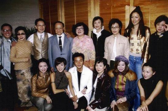 成龍演的電影，回顧與賞析，成龍電影回顧與賞析，傳奇演繹的賞析之旅