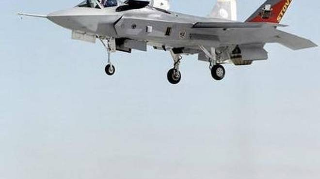 殲-18垂直起降成功，揭秘技術(shù)細(xì)節(jié)與未來(lái)發(fā)展展望，揭秘殲-18垂直起降技術(shù)細(xì)節(jié)，展望未來(lái)發(fā)展前景