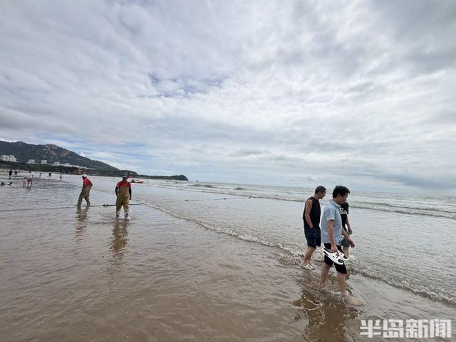 石老人海水浴場——體驗海濱度假的絕佳勝地，石老人海水浴場，海濱度假絕佳勝地體驗之旅